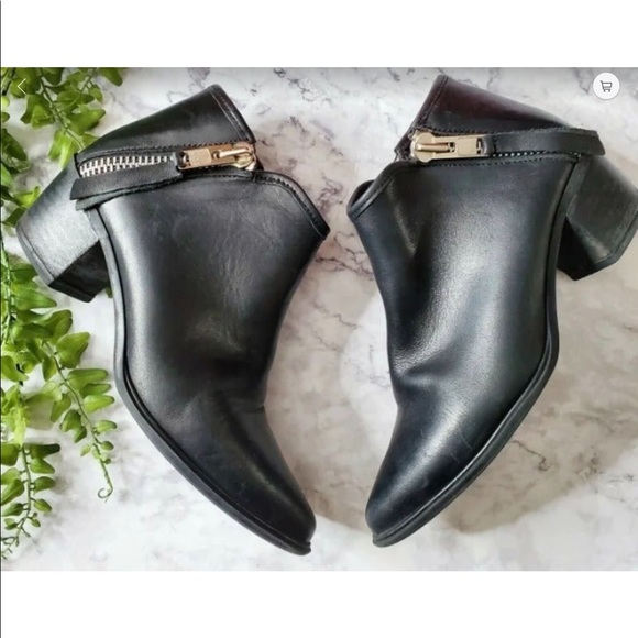 Steven By Steve Madden Shoes - 🖤STEVE MADDEN DORIS BLACK LEATHER ANKLE BOOTS!